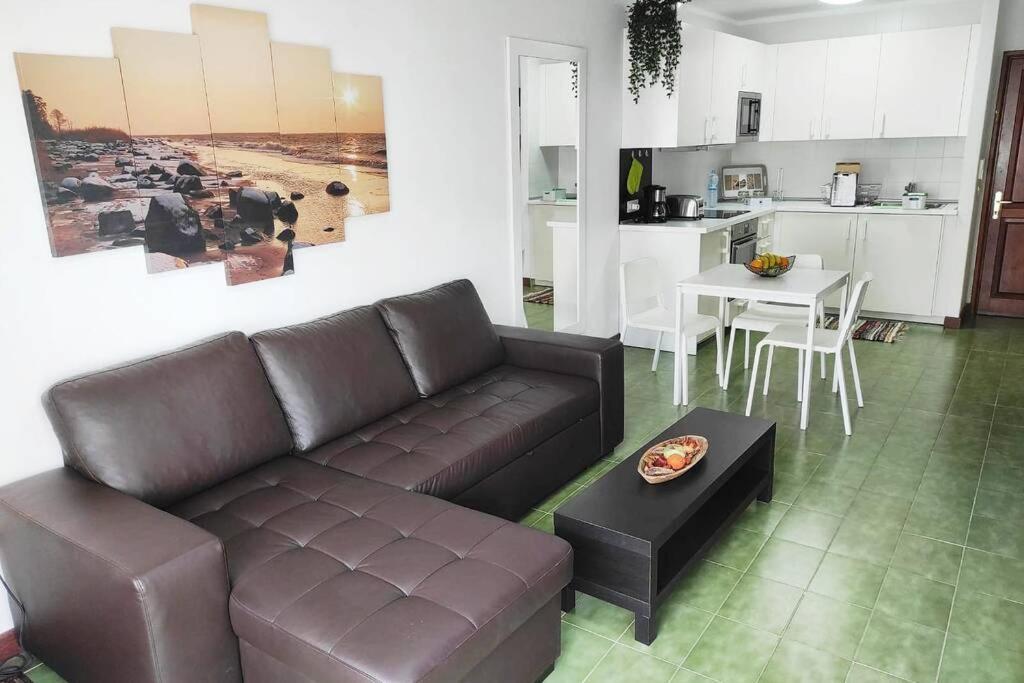 Apartamento Bellaloe Tías Eksteriør bilde